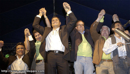 El presidente Rafael Correa obtuvo una contundente victoria