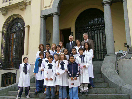 Посольство России провело экскурсию  для уругвайских школьников