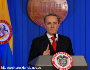 Colombia: Uribe pide a Congreso refer&#233;ndum por presunta ilegalidad de su mandato