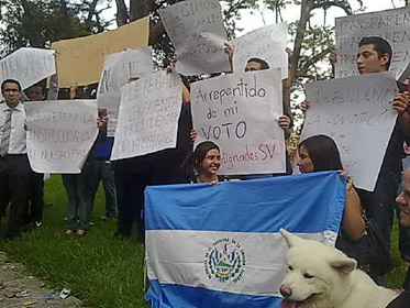 El Salvador: Alta traici&#243;n, el cambio que nunca lleg&#243;