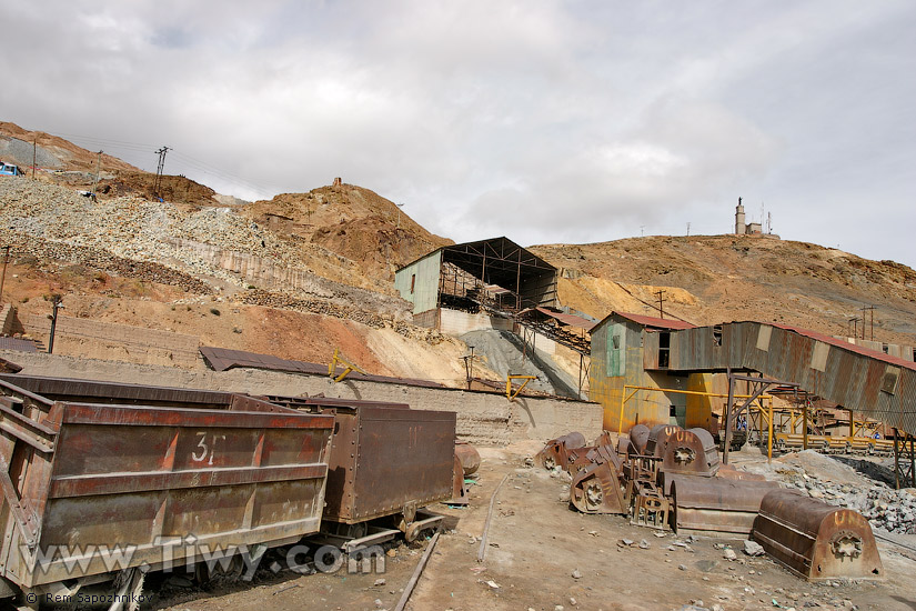 Daily life of miners - Potosi, Bolivia