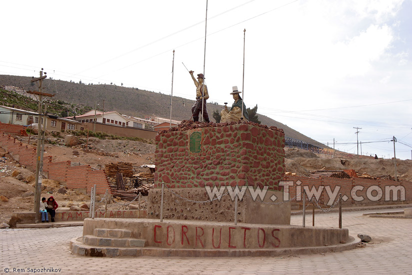 A monument to the cooperative miners (Minero Cooperativista)