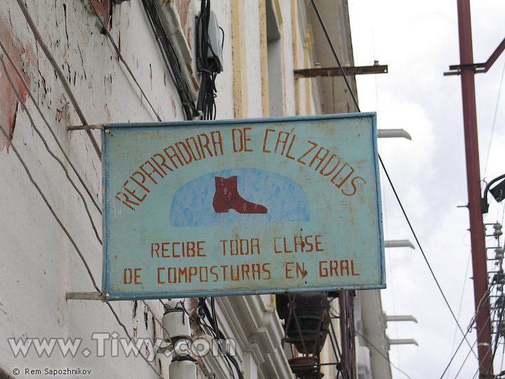 Letreros en las calles de Sucre