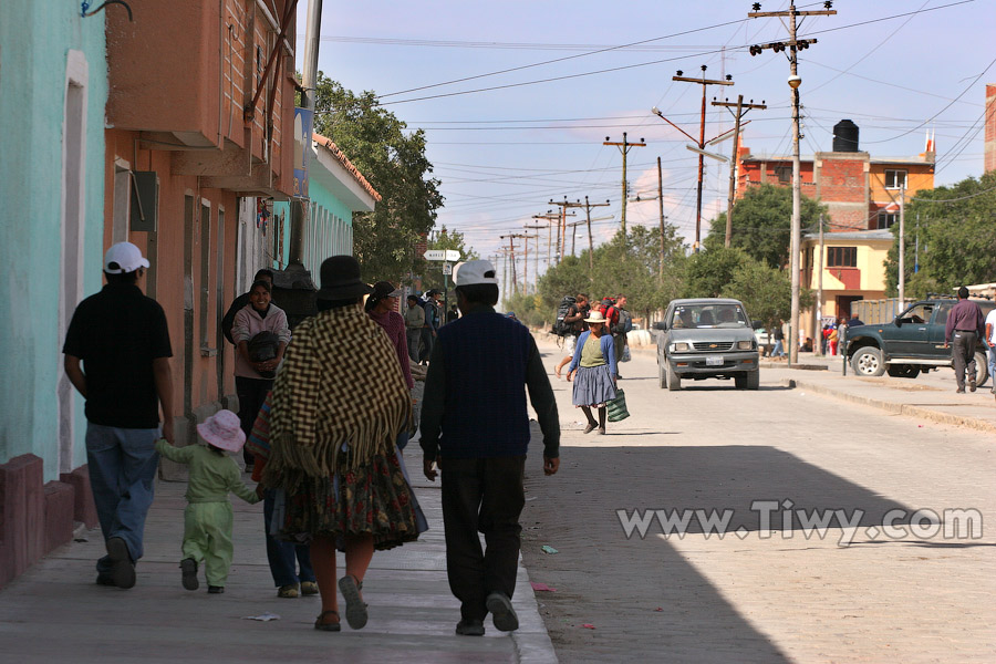 The central street of Uyuni