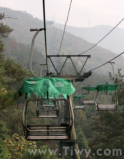 Cable railway at the Purple Mountain