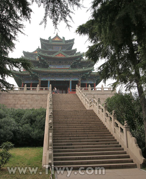 Башня Юэцзян