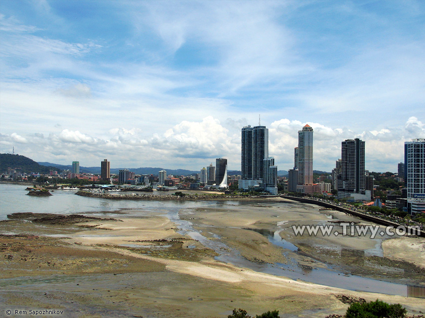 Gulf of Panama during low tide