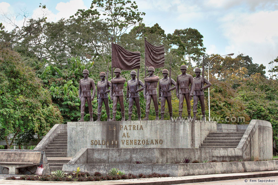 Monument to the Venezuelan soldier