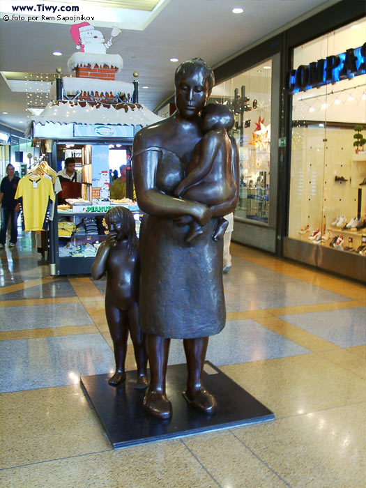 The statue in the shopping mall Sambill, Caracas