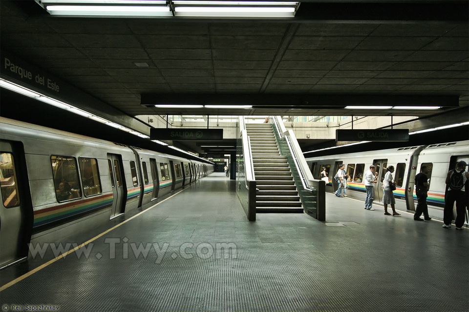 Estacion de metro Parque del Este