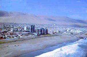 город Икике (фото с сайта www.paseosenchile.cl) город Икике (фото с сайта www.paseosenchile.cl)