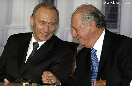 Владимир Путин и Рикардо Лагос во дворце Ла Монеда. (Фото пресс-службы Президента России, www.kremlin.ru) Владимир Путин и Рикардо Лагос во дворце Ла Монеда. (Фото пресс-службы Президента России, www.kremlin.ru)