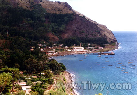 La isla Robinson Crusoe del archipiélago Juan Fernández (Foto: www.Tiwy.com) La isla Robinson Crusoe del archipiélago Juan Fernández (Foto: www.Tiwy.com)