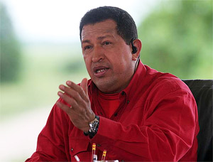 Ch&#225;vez:&#161; Estados Unidos! D&#233;jennos en paz!