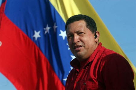 Ch&#225;vez sigue cumpliendo a&#241;os