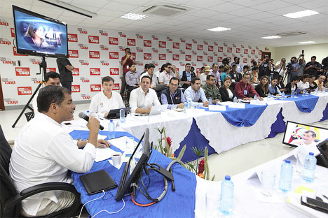 Portal web Aporrea.org resalta la calidad de liderazgo del Presidente Rafael Correa Portal web Aporrea.org resalta la calidad de liderazgo del Presidente Rafael Correa