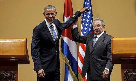 Барак Обама и Рауль Кастро