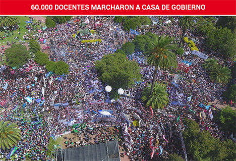 Masiva movilización de docentes en Argentina Masiva movilización de docentes en Argentina