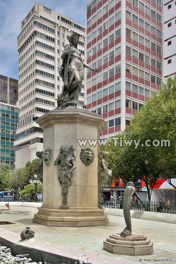 Monumento a la Madre Patria