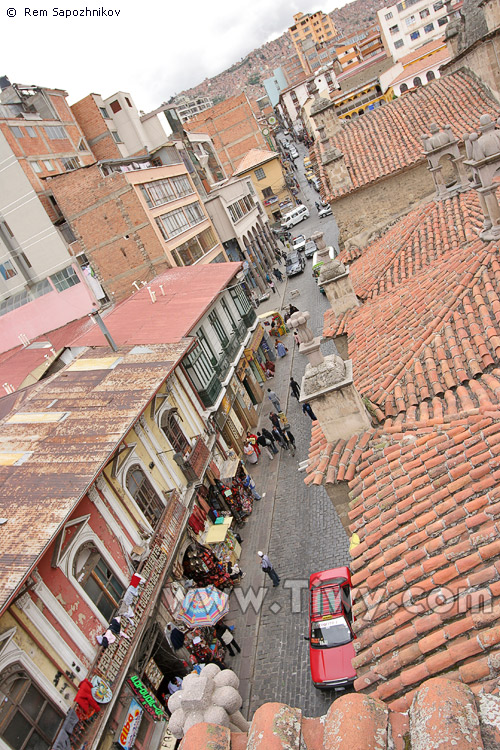 Calle Sagarnaga, La Paz, Bolivia