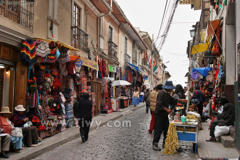 Calle Sagarnaga, La Paz, Bolivia