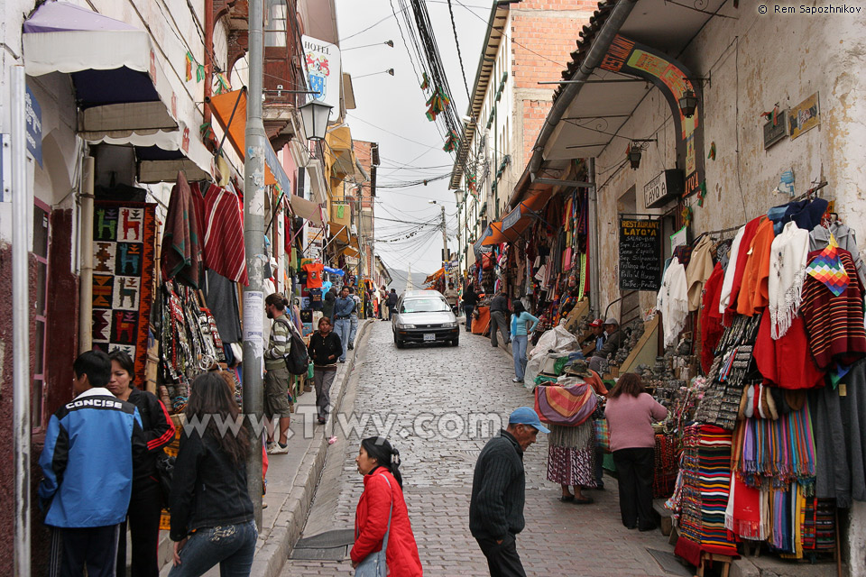 Calle Sagarnaga, La Paz, Bolivia