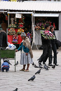 Personas en la Plaza San Francisco