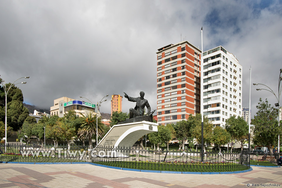 Monumento al Eduardo Abaroa