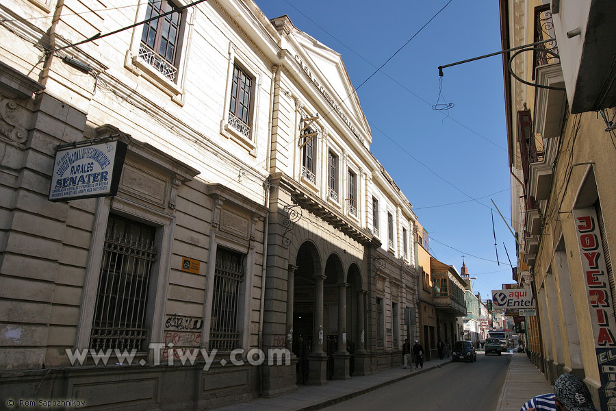 The building of town post-office - Oruro, Bolivia