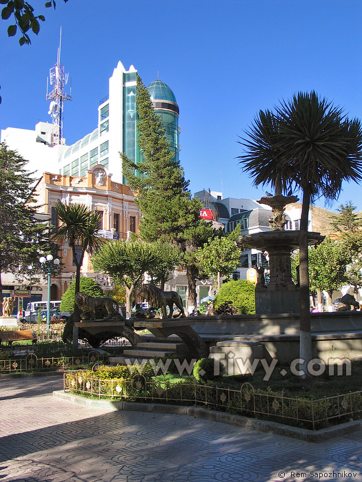 Plaza 10 de Febrero (10th February square), Oruro, Bolivia