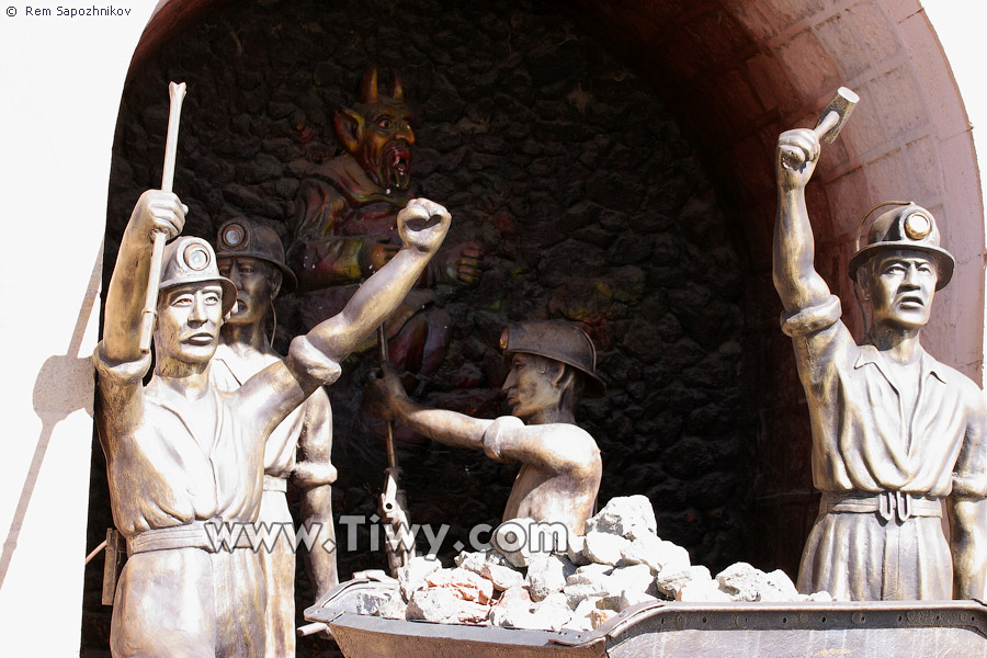 El monumento a los mineros - Oruro, Bolivia