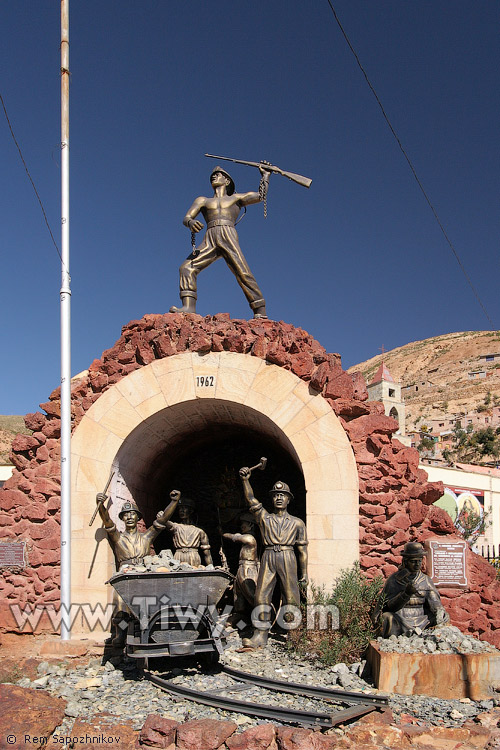 El monumento a los mineros - Oruro, Bolivia