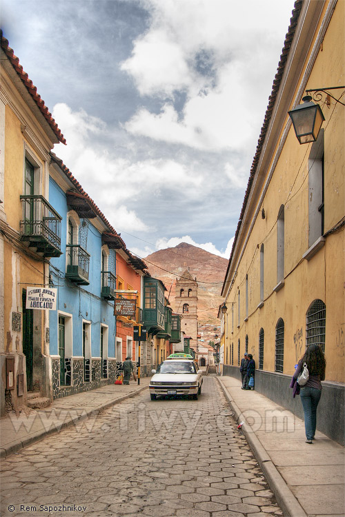 Calle Tarija, Potos, Bolivia