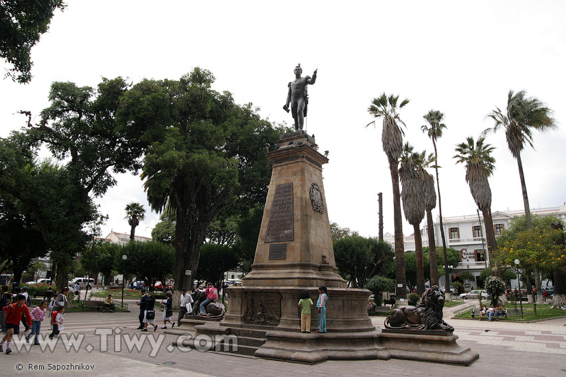The monument to A.J de Sucre