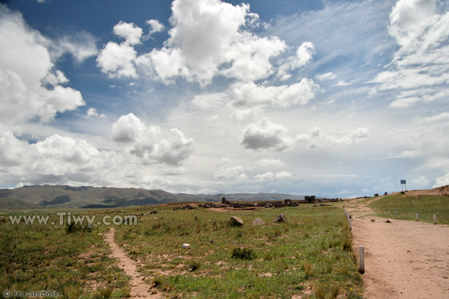 Puma Punku - Tiwanaku, Bolivia