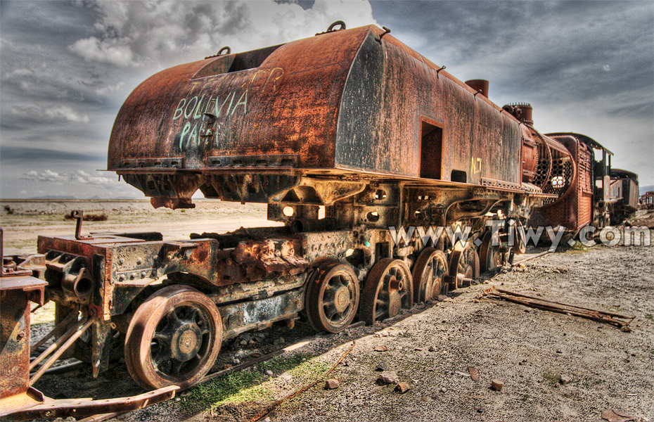 Cementerio de trenes cerca de Uyuni, Bolivia