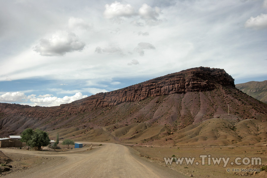 Road from Uyuni to Potosi