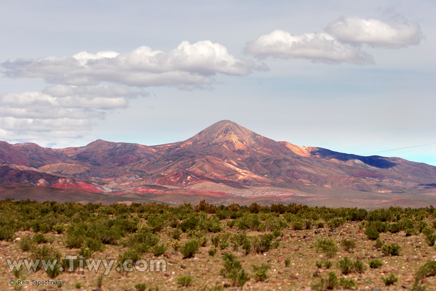 Road from Uyuni to Potosi