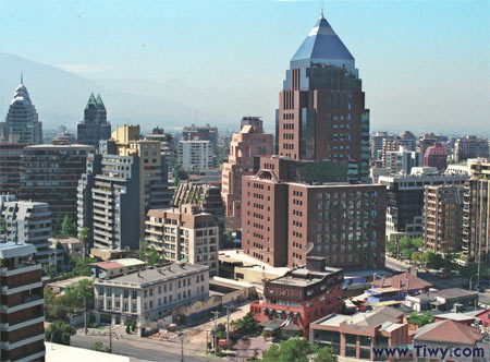 Урбанизированный и фешенебельный район чилийской столицы Лас Кондес