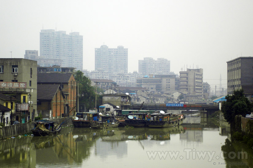 Barges mooring