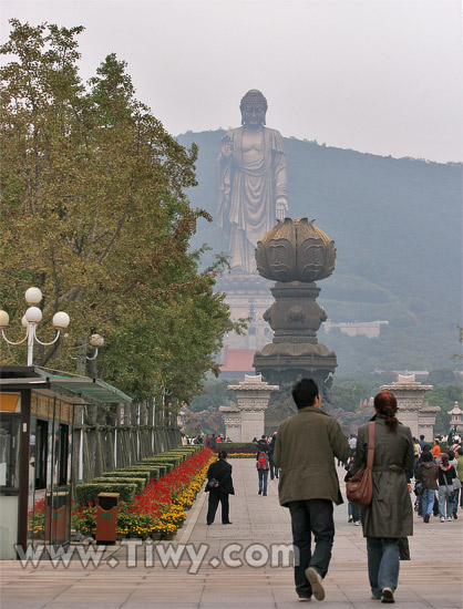 The Grand Buddha at Ling Shan