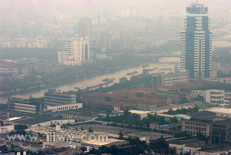 Vista a Wuxi desde el funicular