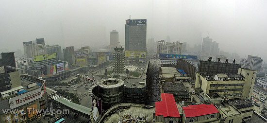 Erqi Square  (二七广场 - Èrqī guǎngchǎng)