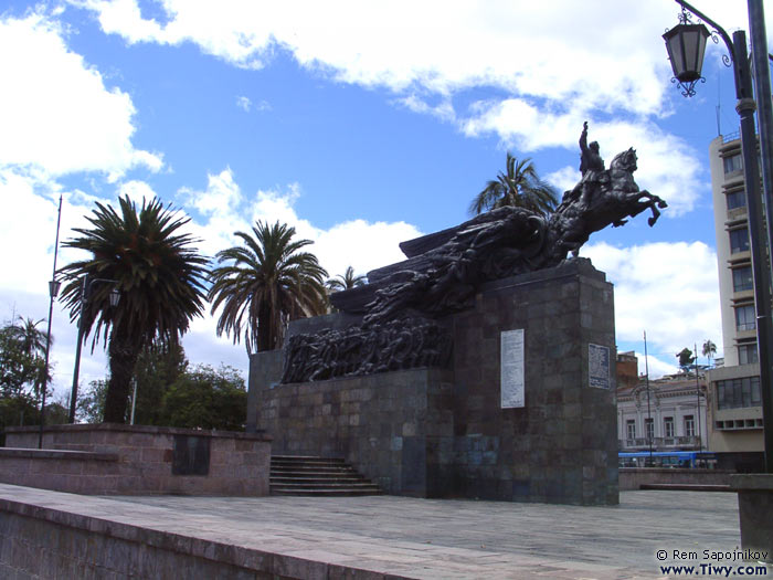 Monumento a Simon Bolivar - Quito