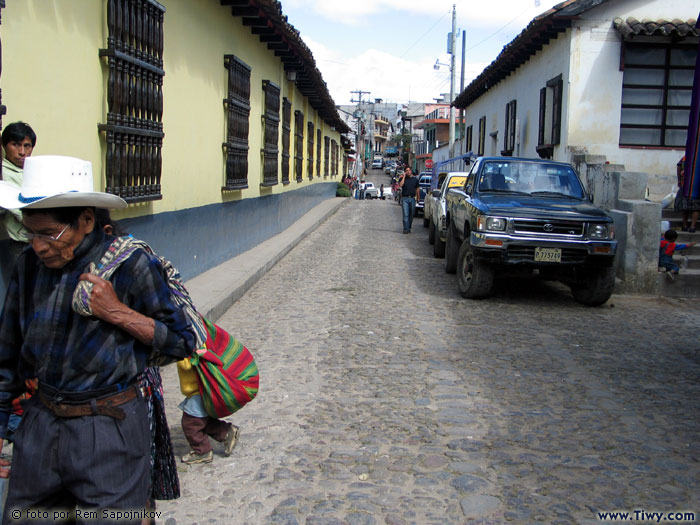 At the streets of Chichicastenango aloof from the market trading.