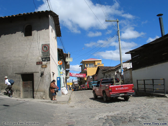 At the streets of Chichicastenango aloof from the market trading.