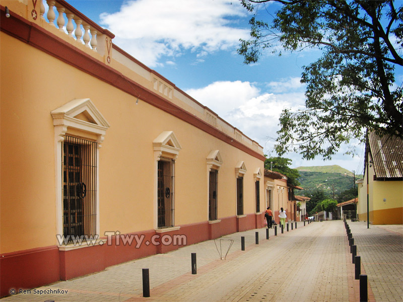 Museo arqueolgico con sus objetos en exposicin