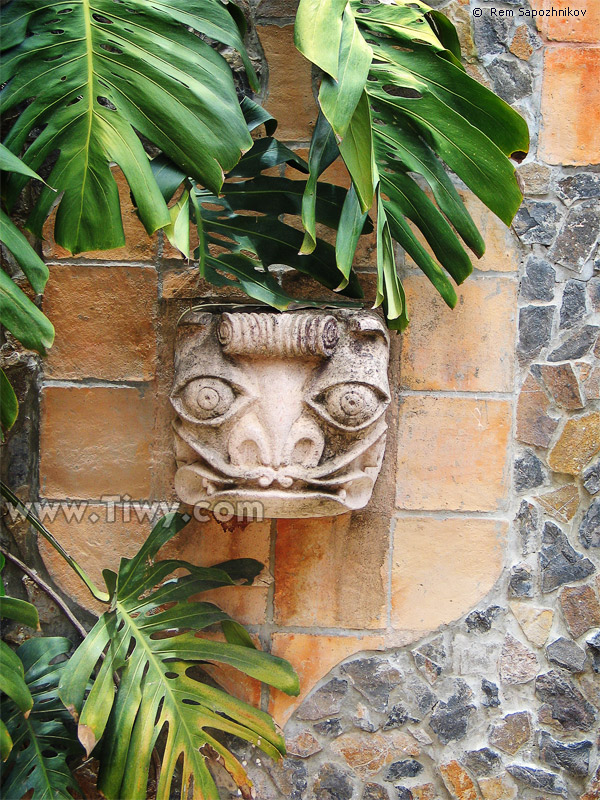 Museo arqueolgico con sus objetos en exposicin