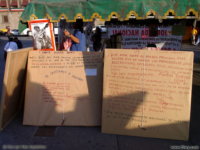 Political Life is in full swing on El Zocalo square