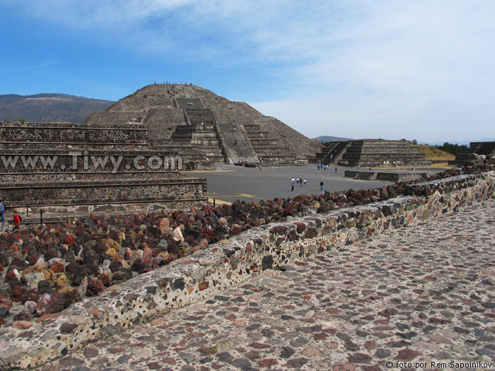 The Pyramid of the Moon